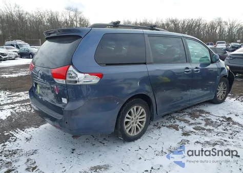 2013 Toyota Sienna Xle V6 8 Passenger from USA, damaged, VIN 5TDYK3DC5DS328603